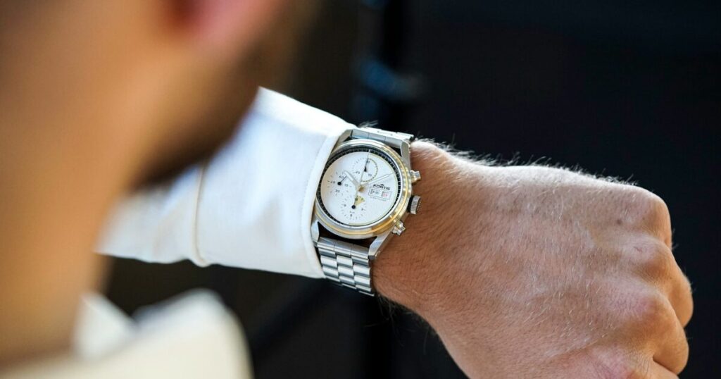 watch-hand-misalignment-prevent